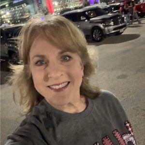 Meet your Posher, Mechelle